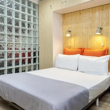 Alfama Modern شقة